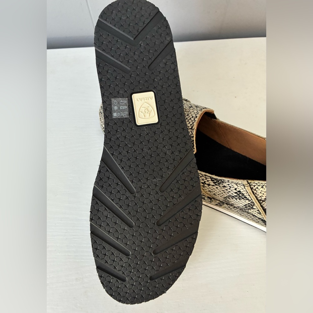 NWOT Ariat Men's Snakeskin Loafers - Black and Cream Size 11B - Picture 8 of 11